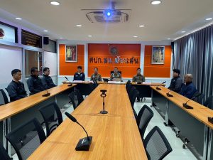 LINE_ALBUM_81067_250429_4